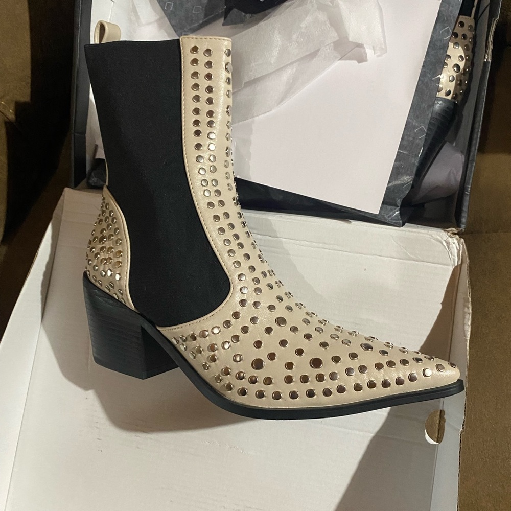 Gorgeous Boots